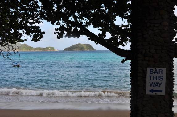 Placa com informação importante! (em Speyside - Tobago)